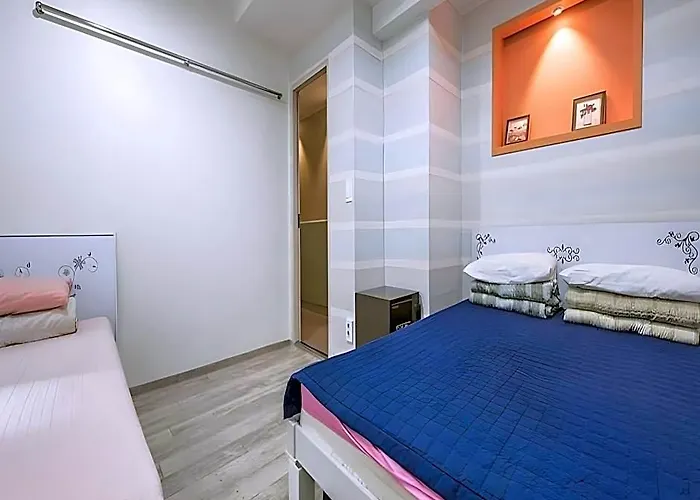 Korea 6 Hostel *