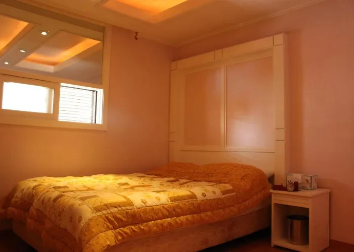Hostel Korea 6 *