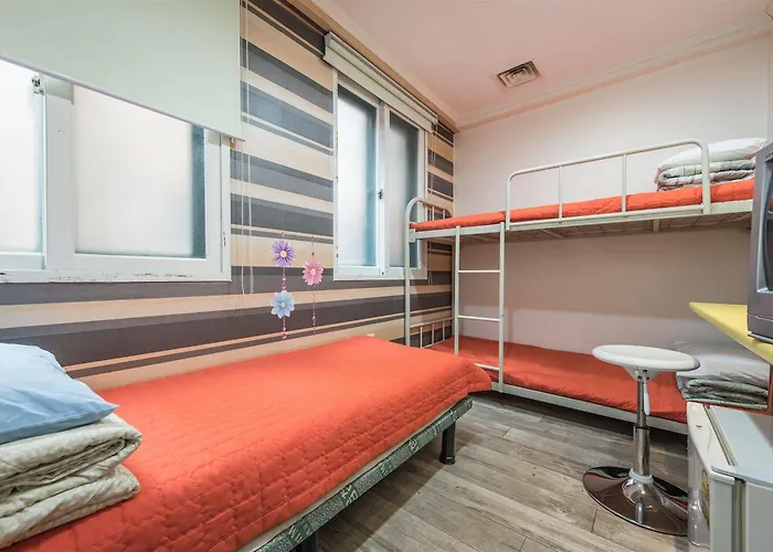 Hostel Korea 6
